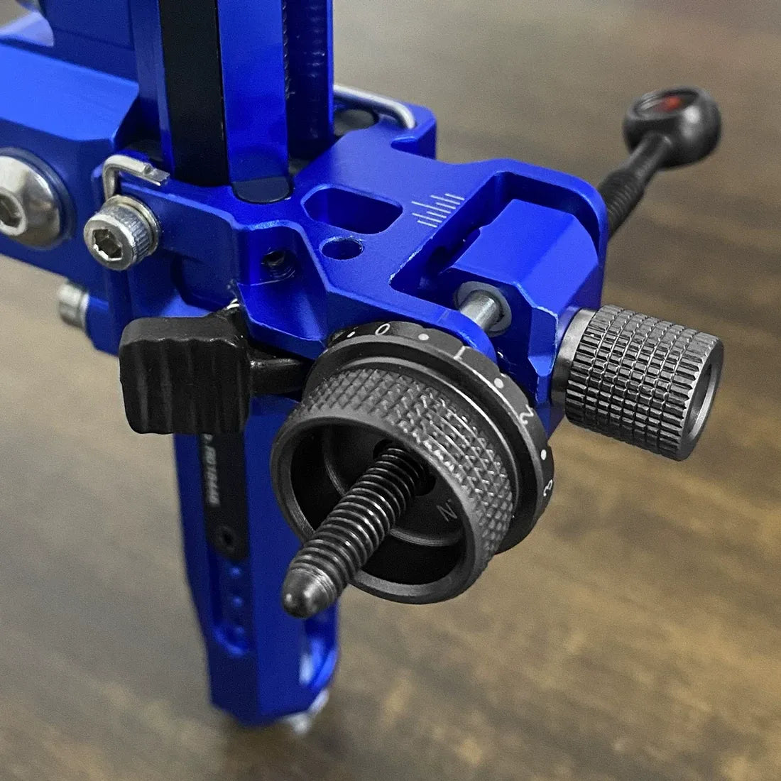 Recurve Bow Sight Micro Adjustable Archery Sight with Carbon Fiber Extension Bar