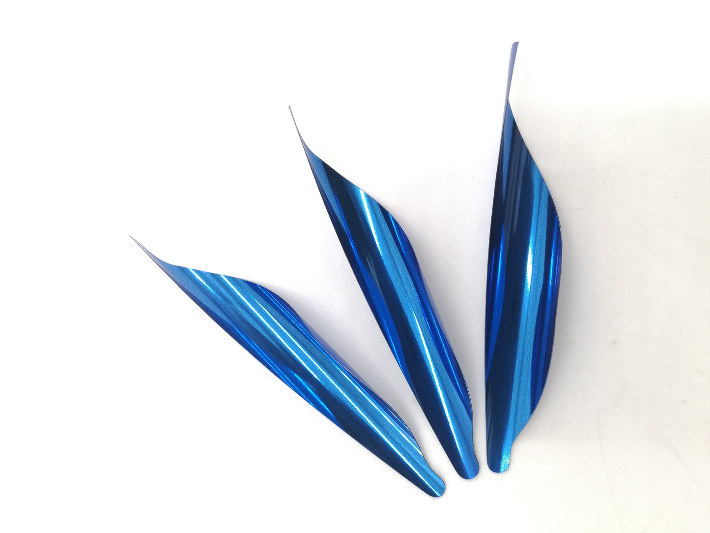 50pcs Archery Spin Vanes, 1.8 Inch Spiral Feather RW DlY Arrow ArcheryWith Sticker Tape Arrow Accessories